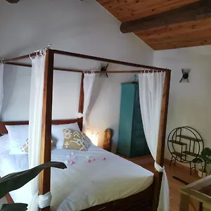 Sous Le Tilleul Maison d'hôtes Saint-Martin-de-Crau